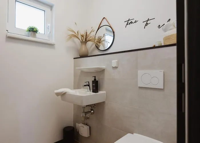 Hygge Homes - 'silva' Apartment *